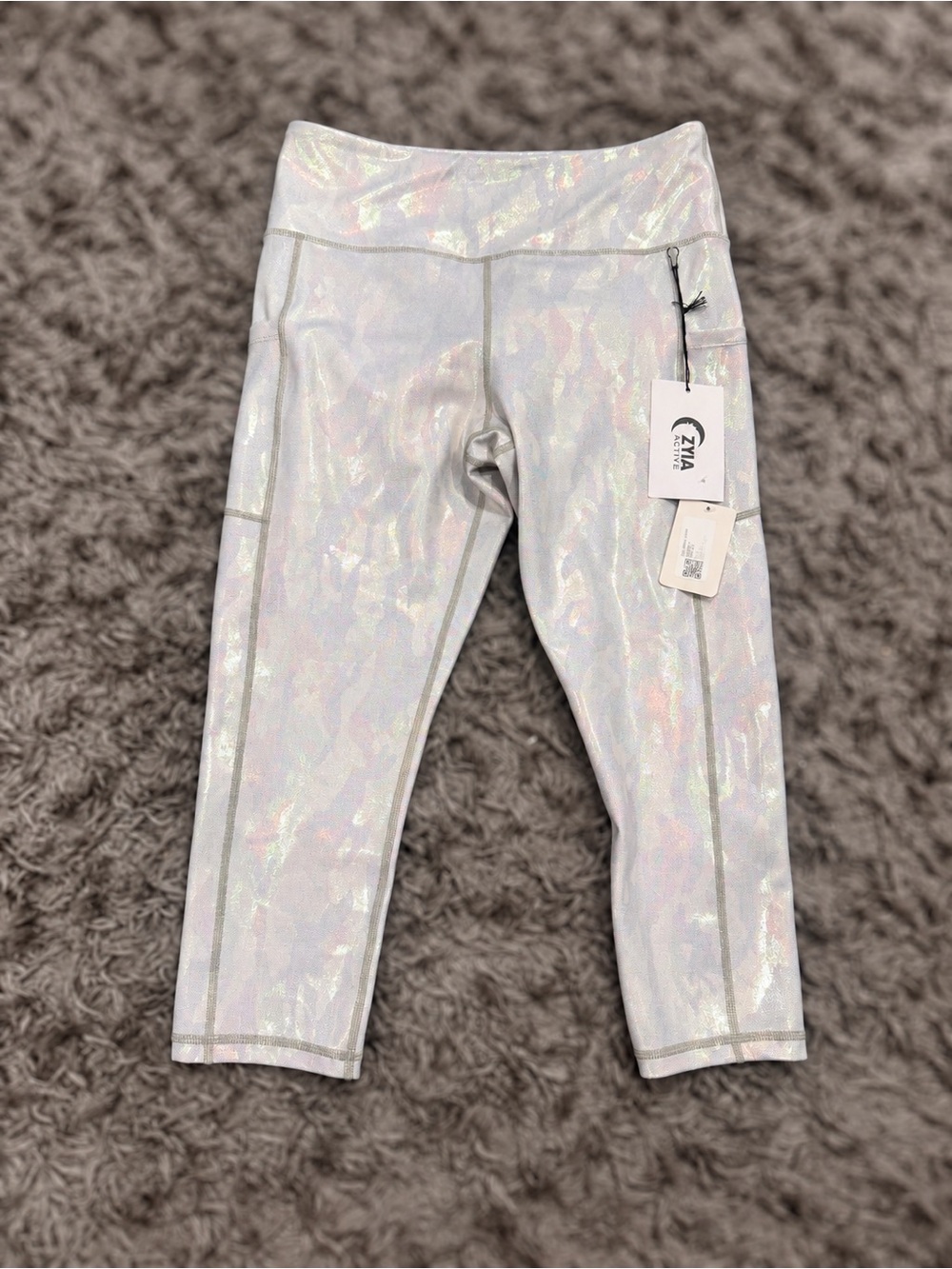 Zyia woman’s cropped size 12 leggings